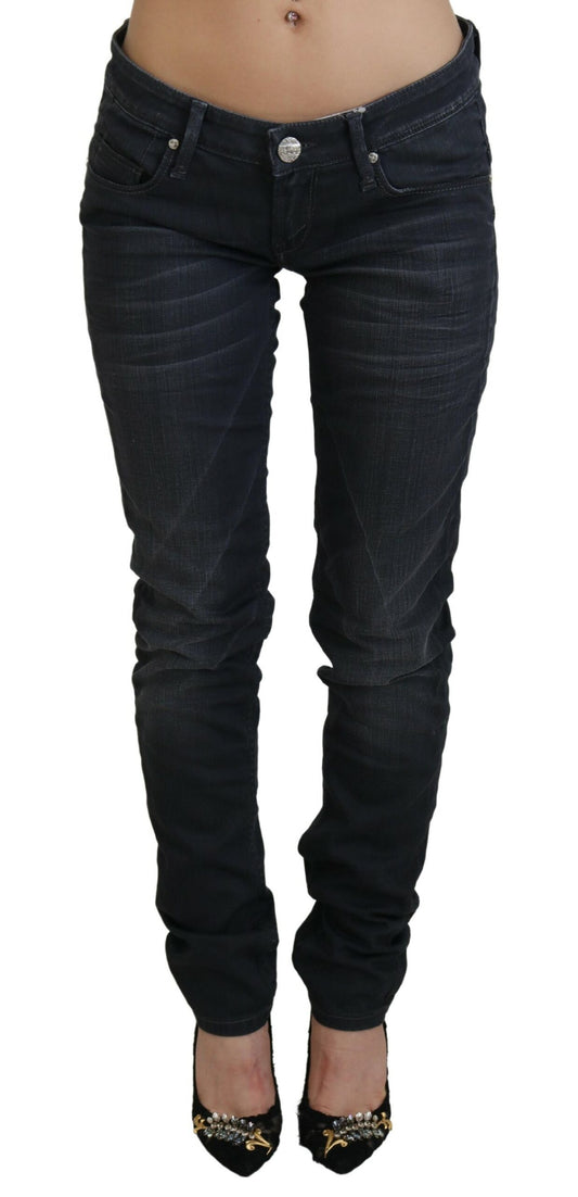Denim ajustado lavado negro elegante de Acht