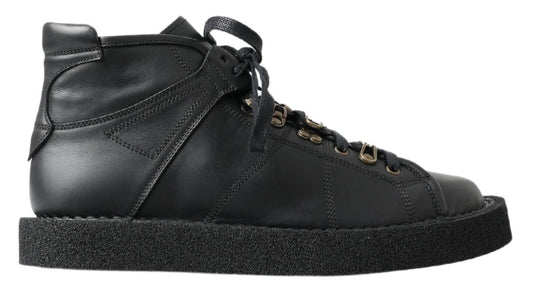 Botines elegantes con detalle de cadena plateada de Dolce & Gabbana