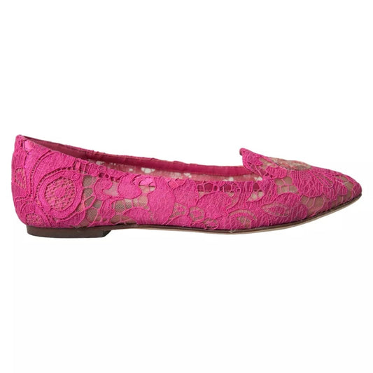 Zapatos planos sin cordones con encaje Taormina en color rosa de Dolce & Gabbana
