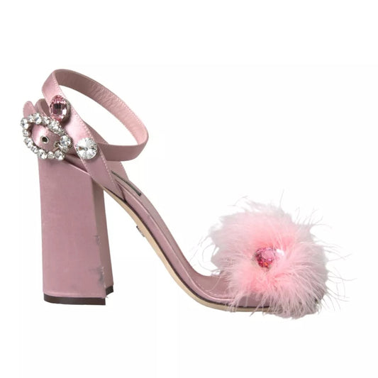 Sandalias con adornos de plumas de pavo en color rosa de Dolce & Gabbana