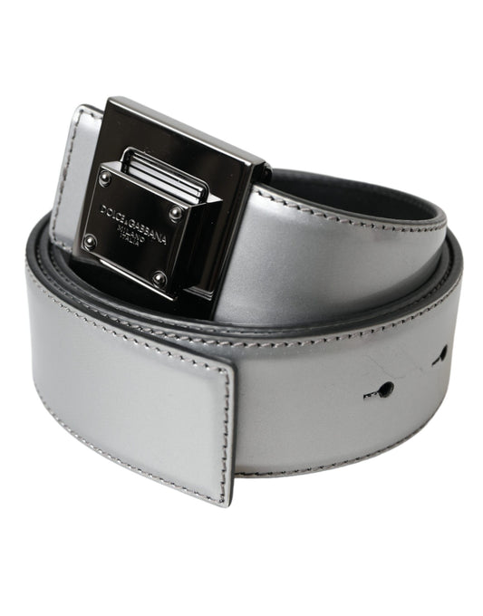 Cinturón de piel plateada con hebilla de metal cuadrada de Dolce & Gabbana