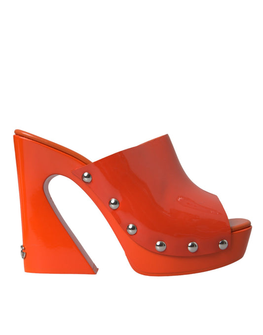Sandalias y tacones de piel color naranja de Dolce & Gabbana