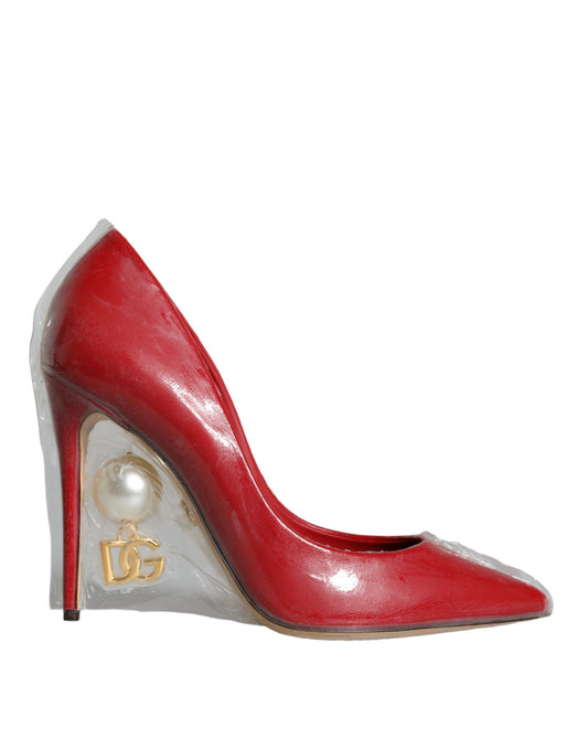 Zapatos de salón con tacón de perla sintética y charol rojo de Dolce & Gabbana