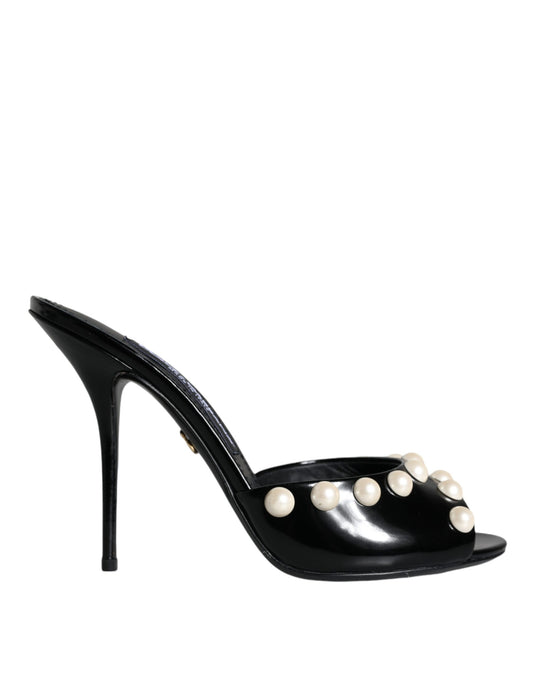 Sandalias planas con perlas de cuero negro de Dolce & Gabbana