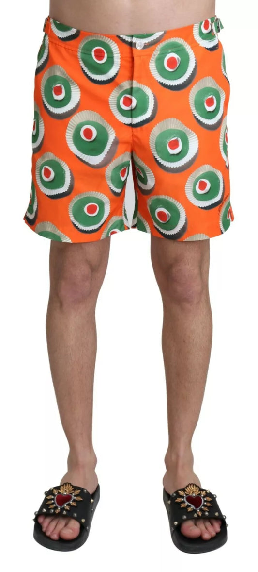 Pantalones cortos de playa con cupcakes naranjas de Dolce & Gabbana