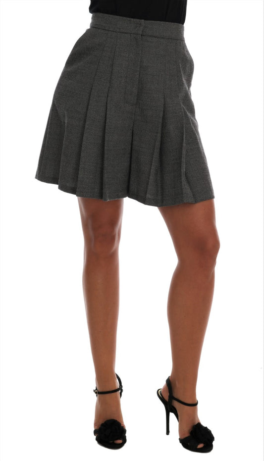Mini shorts elegantes de lana con cintura alta de Dolce & Gabbana