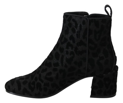 Botas cortas elegantes con estampado de leopardo en color negro de Dolce &amp; Gabbana