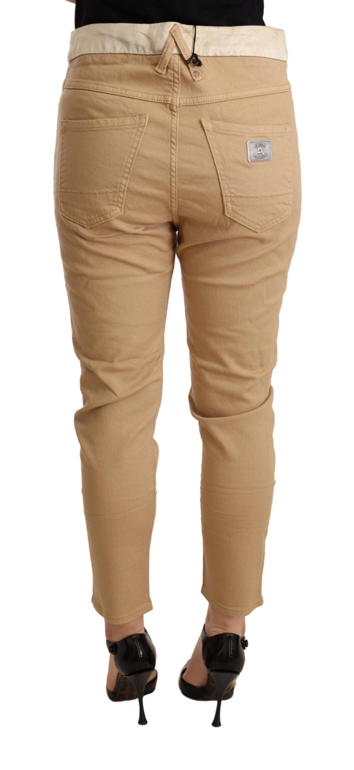 Pantalones ajustados de talle medio en color beige CYCLE