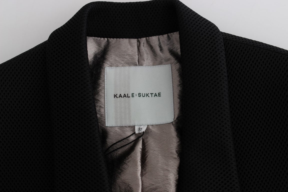 KAALE SUKTAE Elegante abrigo largo drapeado en negro con detalles en rojo