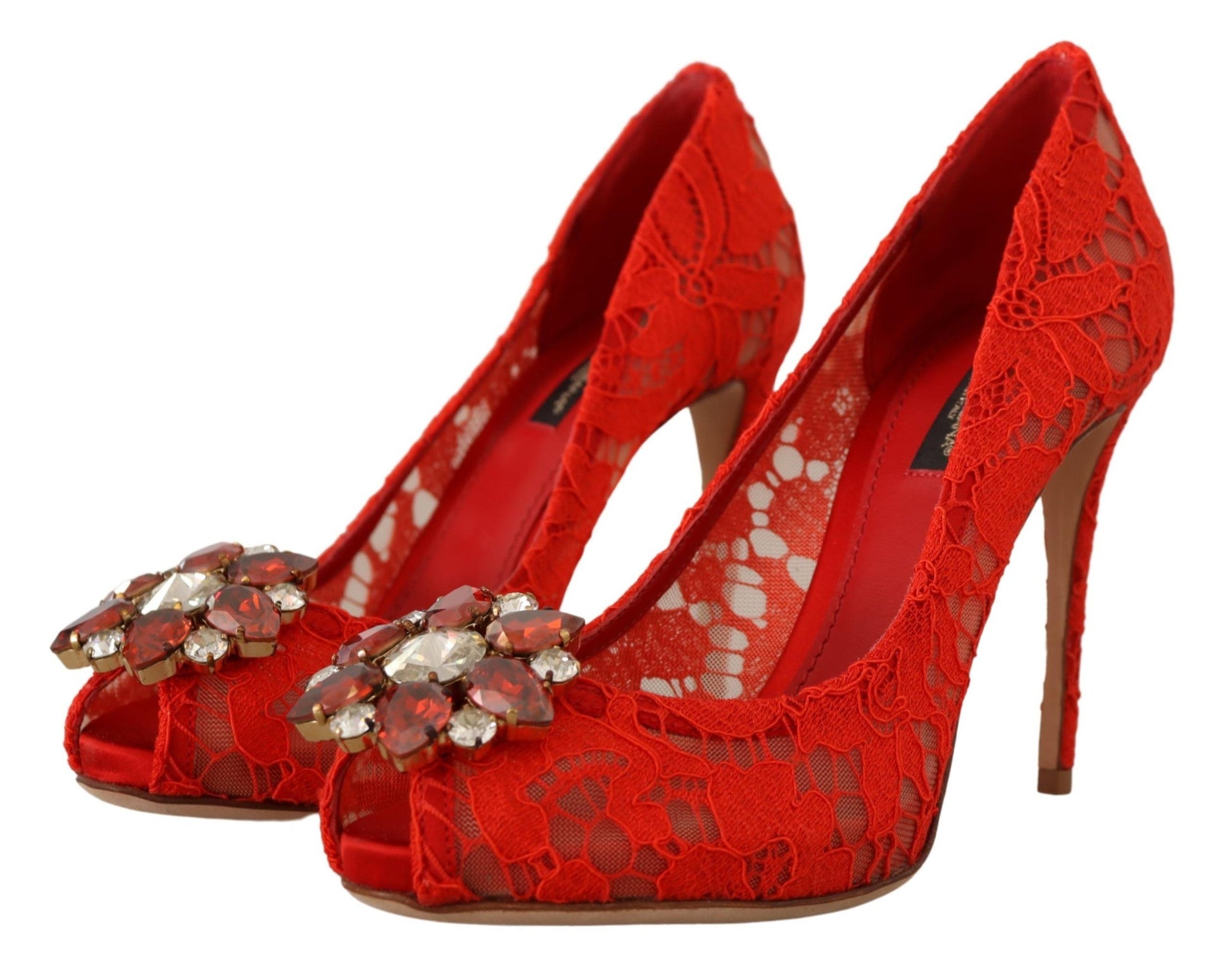 Zapatos de tacón con encaje Taormina y cristales rojos de Dolce &amp; Gabbana