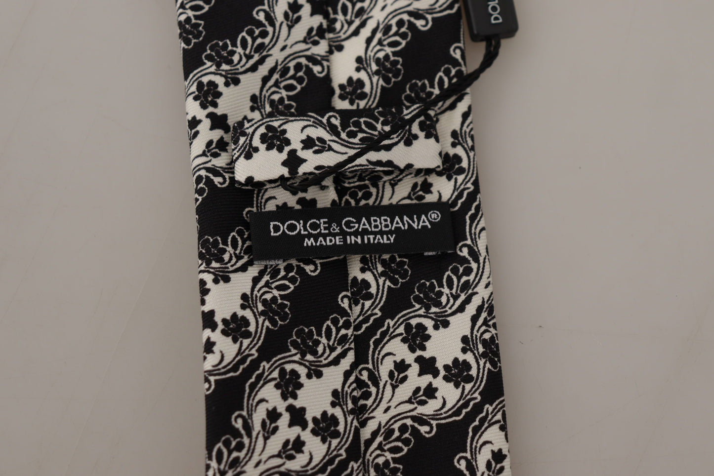 Pajarita de seda con estampado floral elegante de Dolce &amp; Gabbana