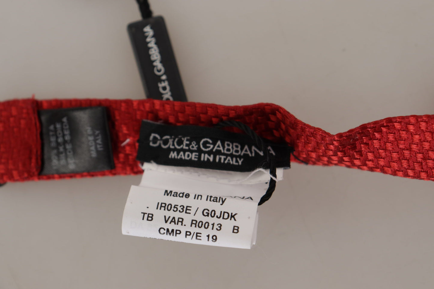 Pajarita elegante de seda roja de Dolce &amp; Gabbana