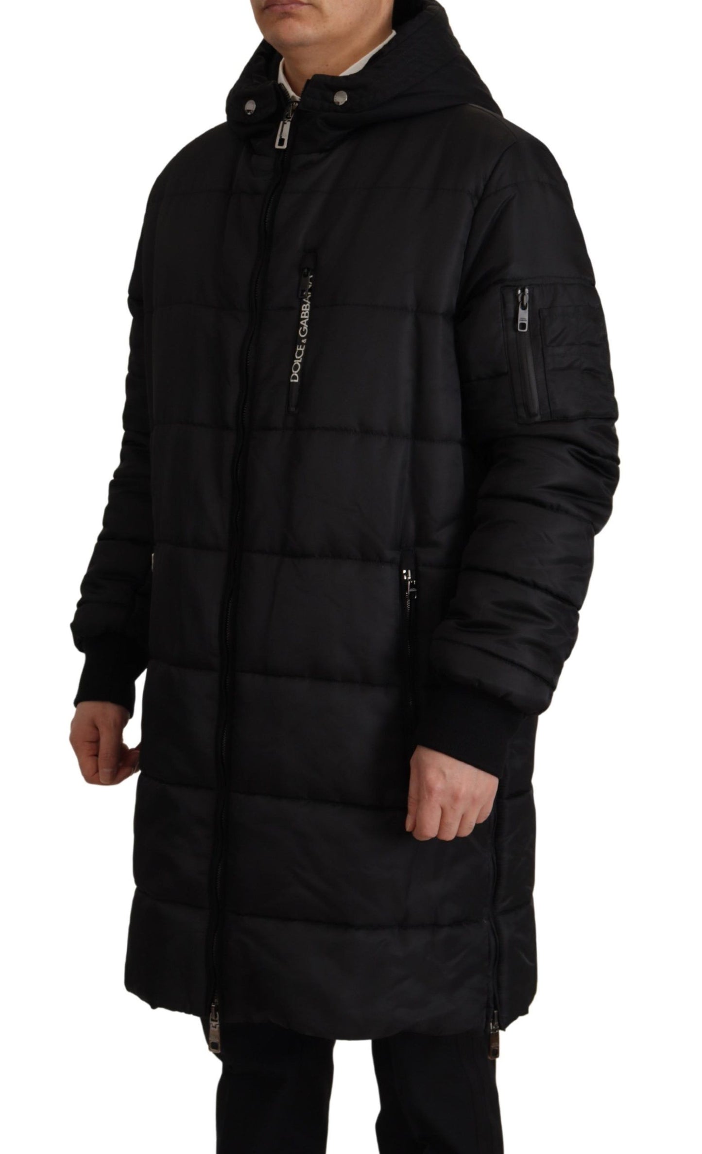 Chaqueta de invierno elegante tipo parka con capucha negra de Dolce &amp; Gabbana