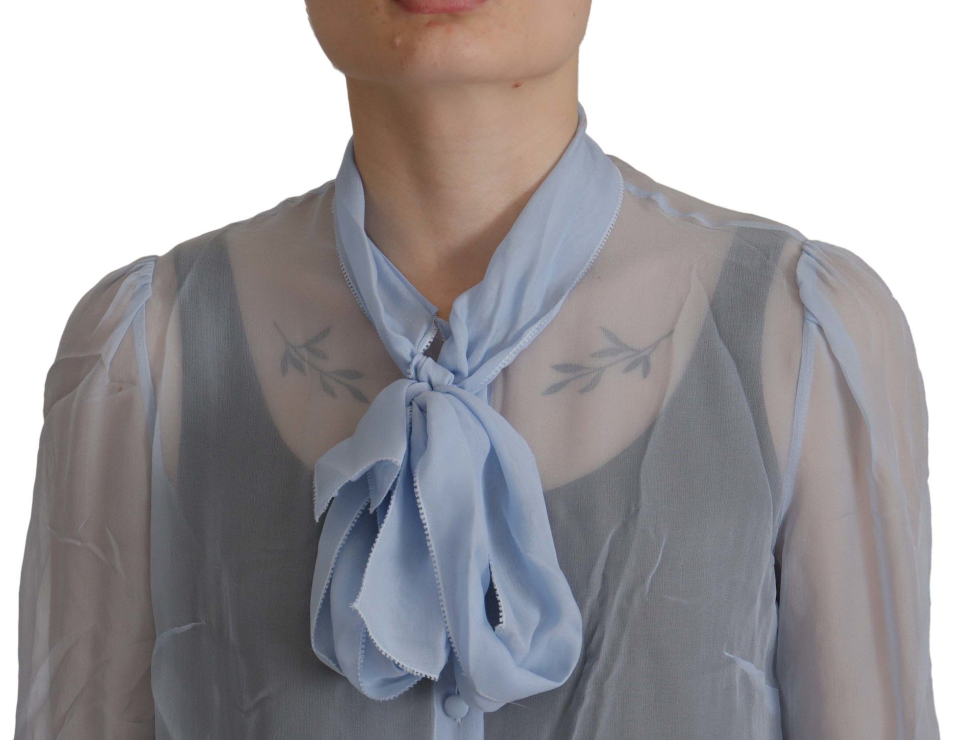 Blusa elegante de seda con cuello ascot de Dolce &amp; Gabbana en azul claro