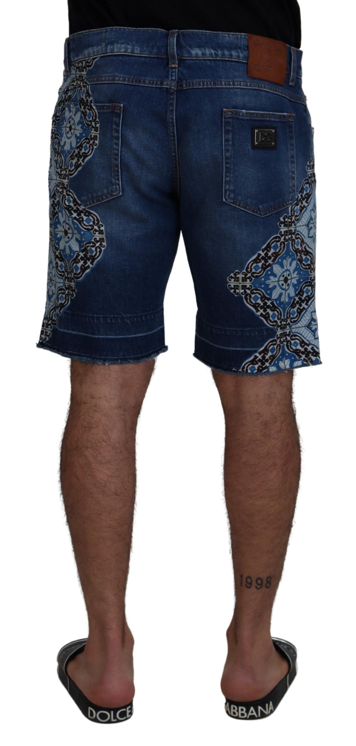 Pantalones cortos de mezclilla ajustados y elegantes de Dolce &amp; Gabbana