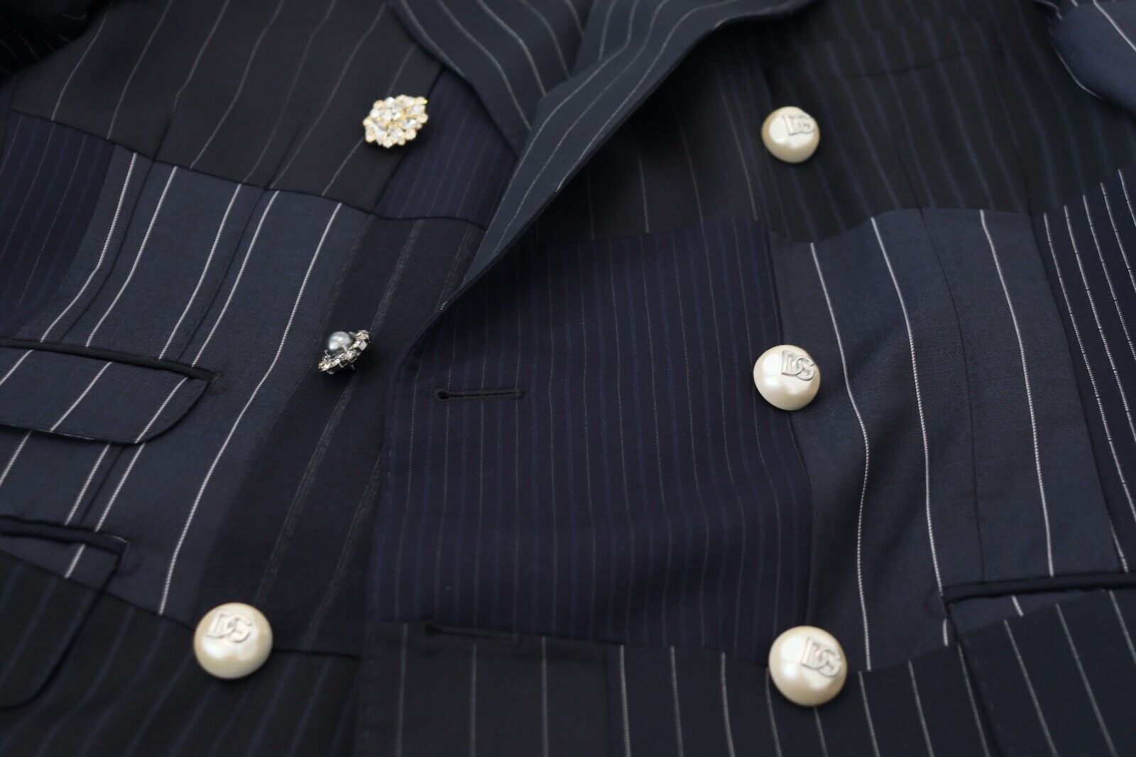 Blazer cruzado ajustado y elegante en azul marino de Dolce &amp; Gabbana