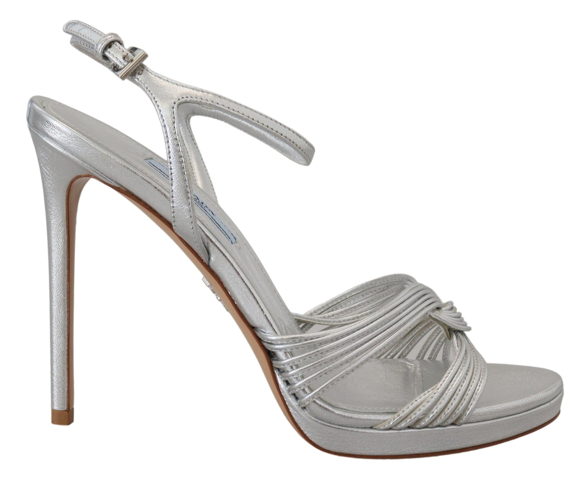 Sandalias elegantes de tacón de aguja en color plata de Prada