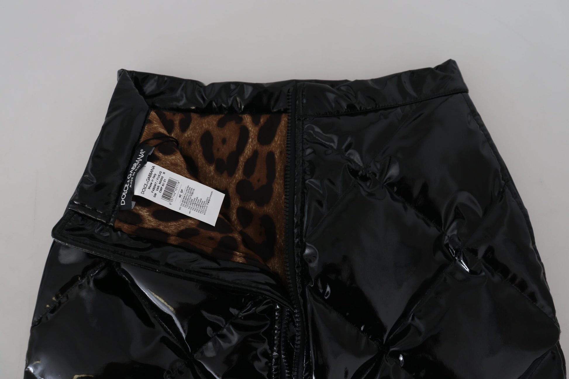Minifalda elegante de talle alto de Dolce &amp; Gabbana en negro brillante