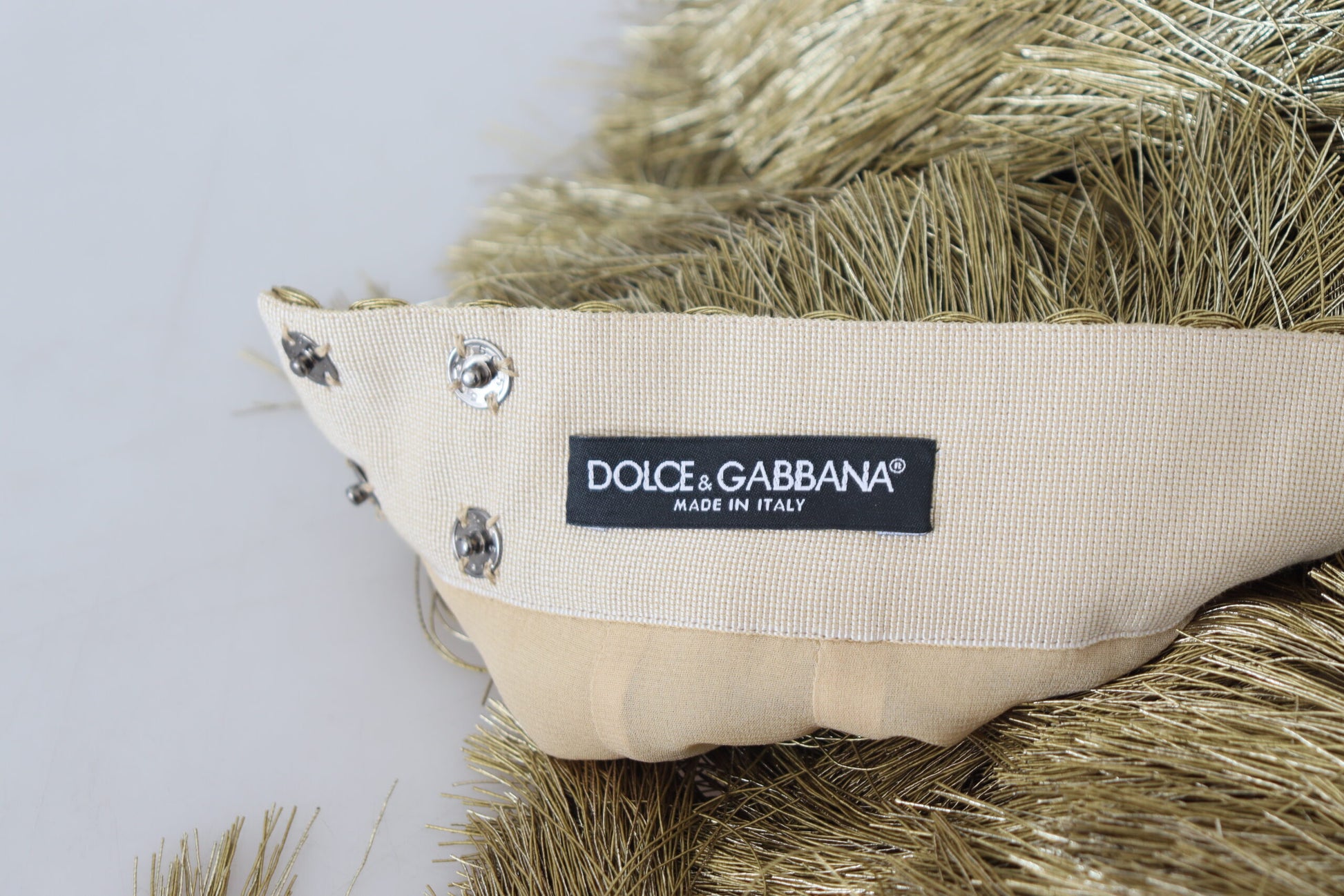 Falda midi escalonada con cintura alta dorada de Dolce &amp; Gabbana