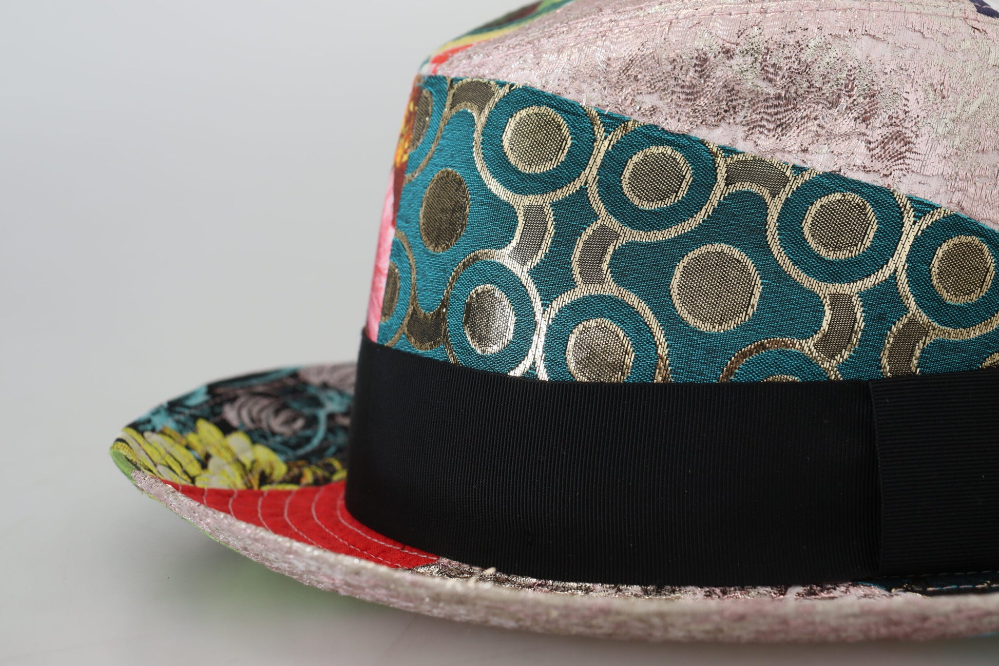 Gorra Fedora multicolor elegante y ecléctica de Dolce &amp; Gabbana