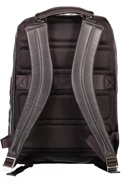Mochila elegante y tecnológica de color marrón de Piquadro