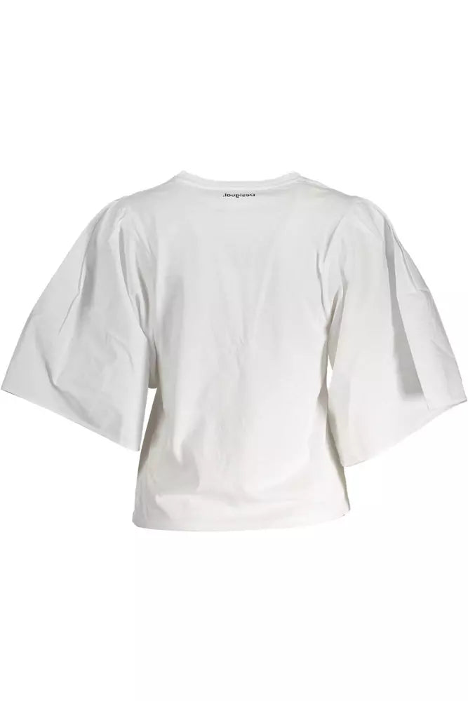 Camiseta blanca con mangas anchas y logotipo bordado elegante de Desigual