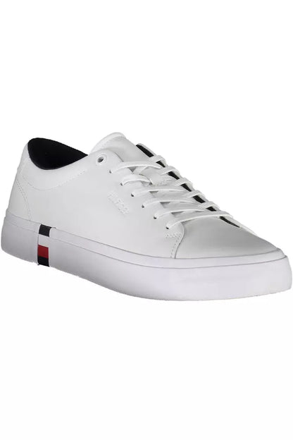 Zapatillas blancas con detalles en contraste y diseño ecológico de Tommy Hilfiger