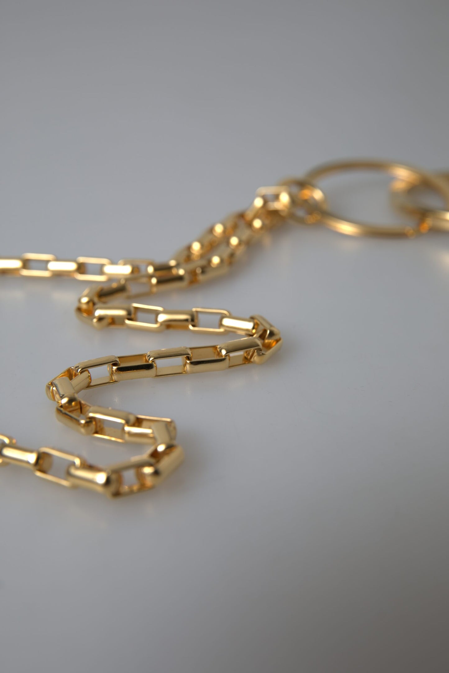 Collar con cadena con dijes dorados elegantes de Dolce &amp; Gabbana