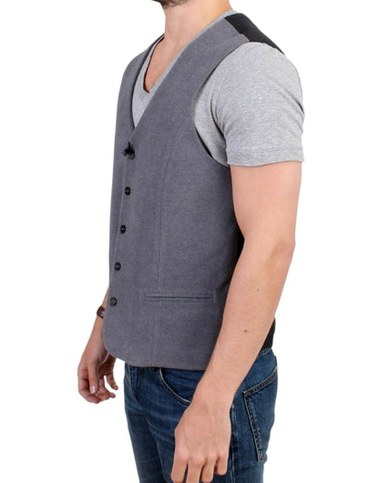 Traje nacional elegante chaleco gris casual