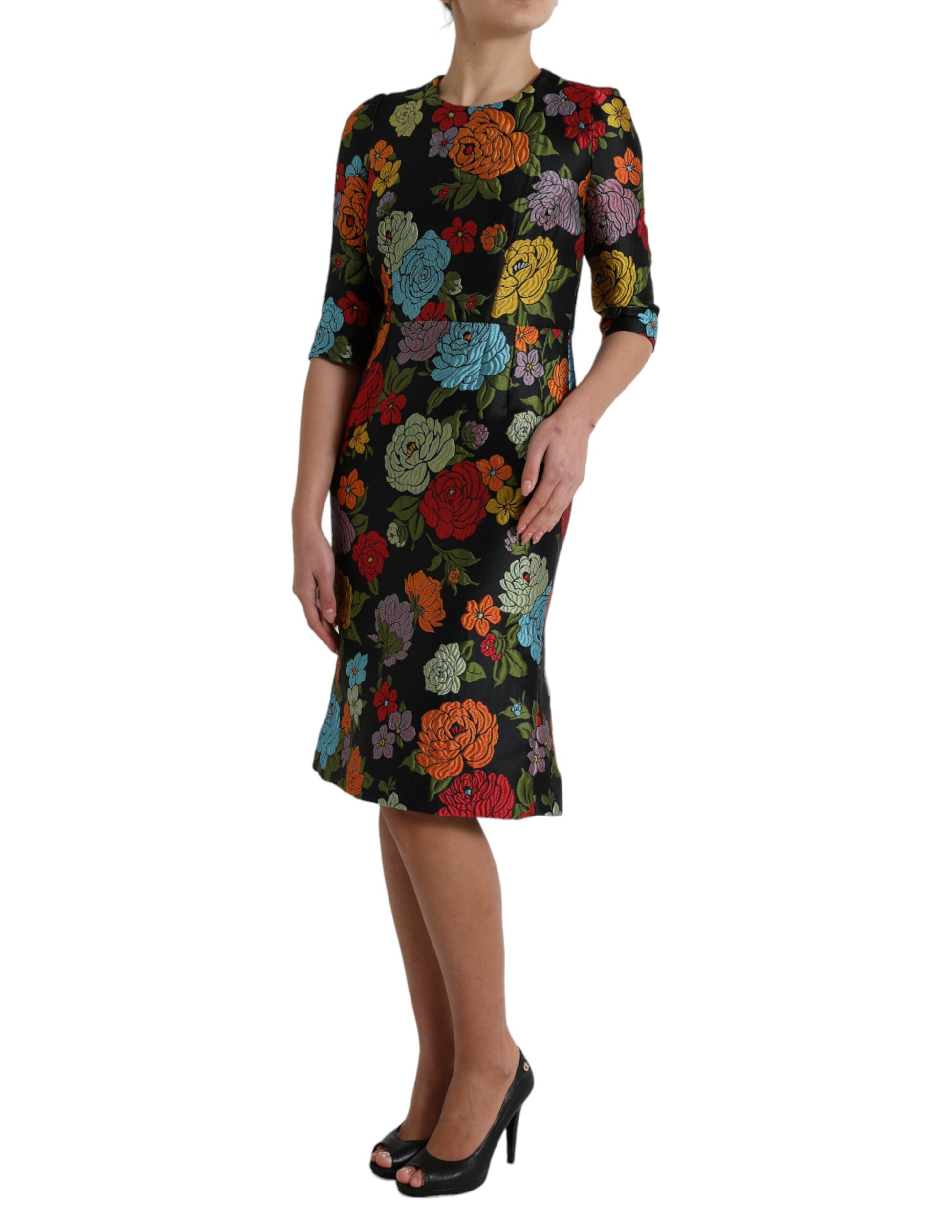 Vestido tubo elegante con bordados florales de Dolce &amp; Gabbana