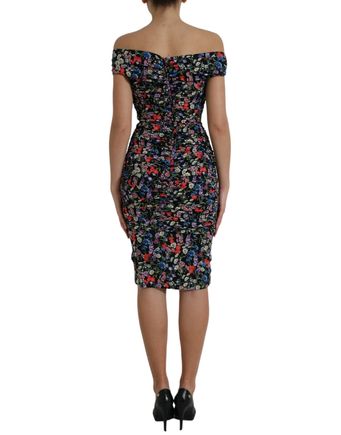 Vestido elegante con hombros descubiertos y estampado floral de Dolce &amp; Gabbana