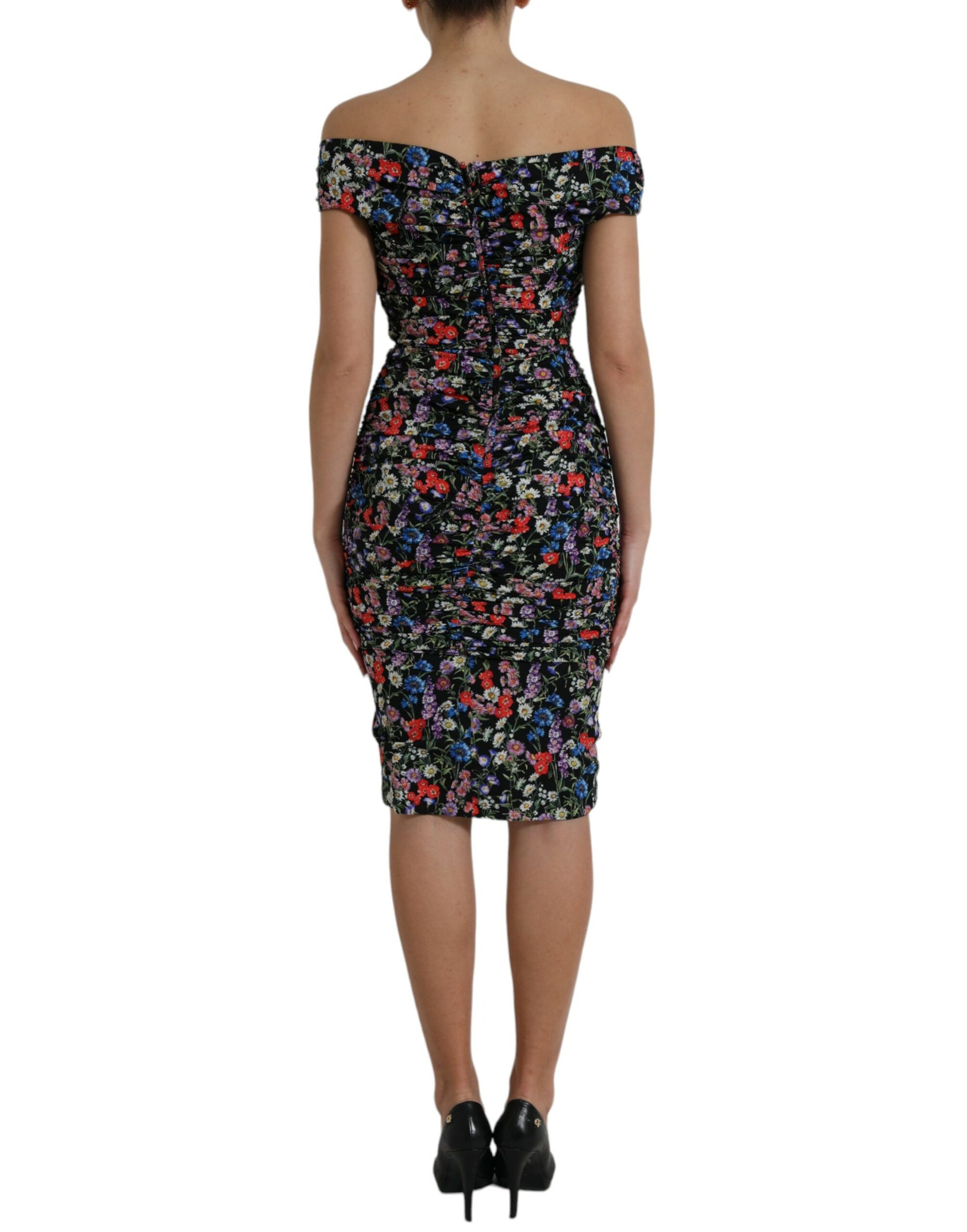 Vestido elegante con hombros descubiertos y estampado floral de Dolce &amp; Gabbana