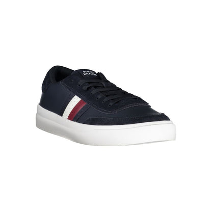Zapatillas deportivas elegantes con cordones y detalles en contraste de Tommy Hilfiger en color azul