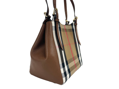 Bolso tote pequeño de lona a cuadros de cuero color canterby de Burberry