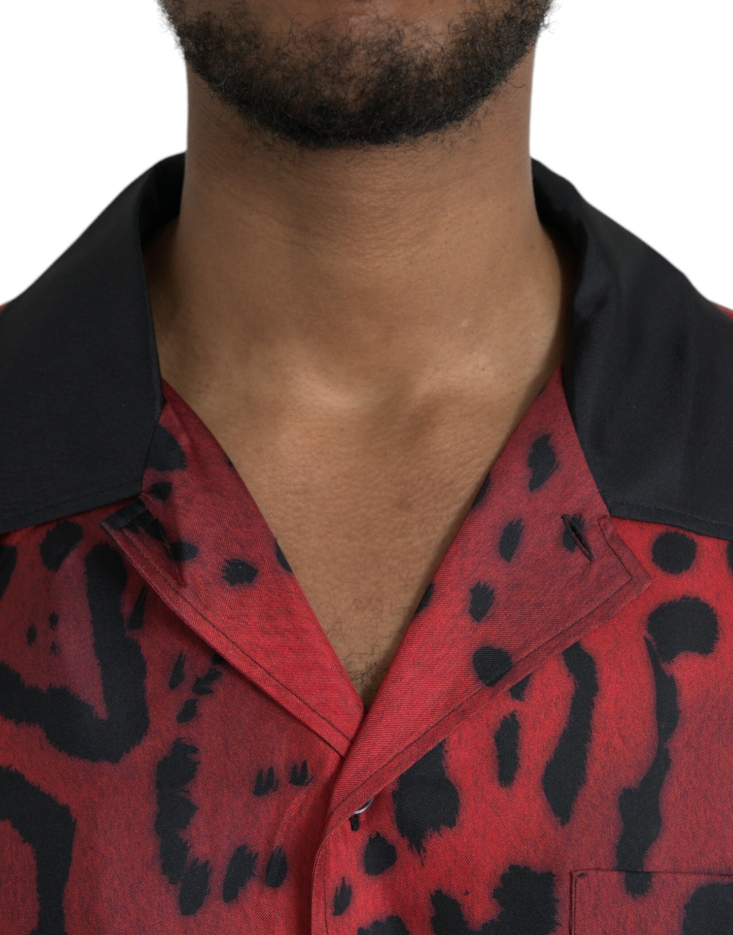 Camisa informal con botones de seda y estampado de leopardo rojo de Dolce &amp; Gabbana