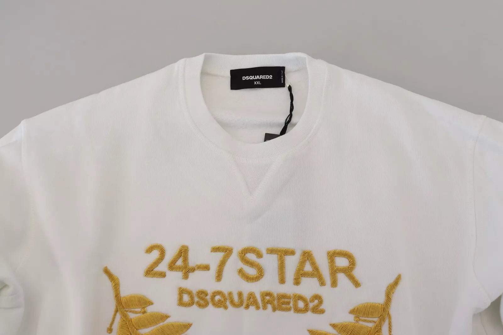 Suéter con cuello redondo y bordado blanco de Dsquared²