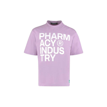 Camiseta elegante con logotipo morado de la industria farmacéutica para quienes marcan tendencia