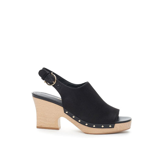 Sandalias elegantes de piel negra de Salvatore Ferragamo