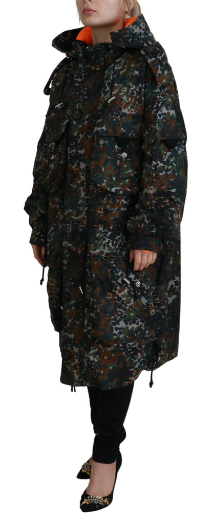 Chaqueta tipo parka con capucha y estampado de camuflaje gótico verde de Dsquared²