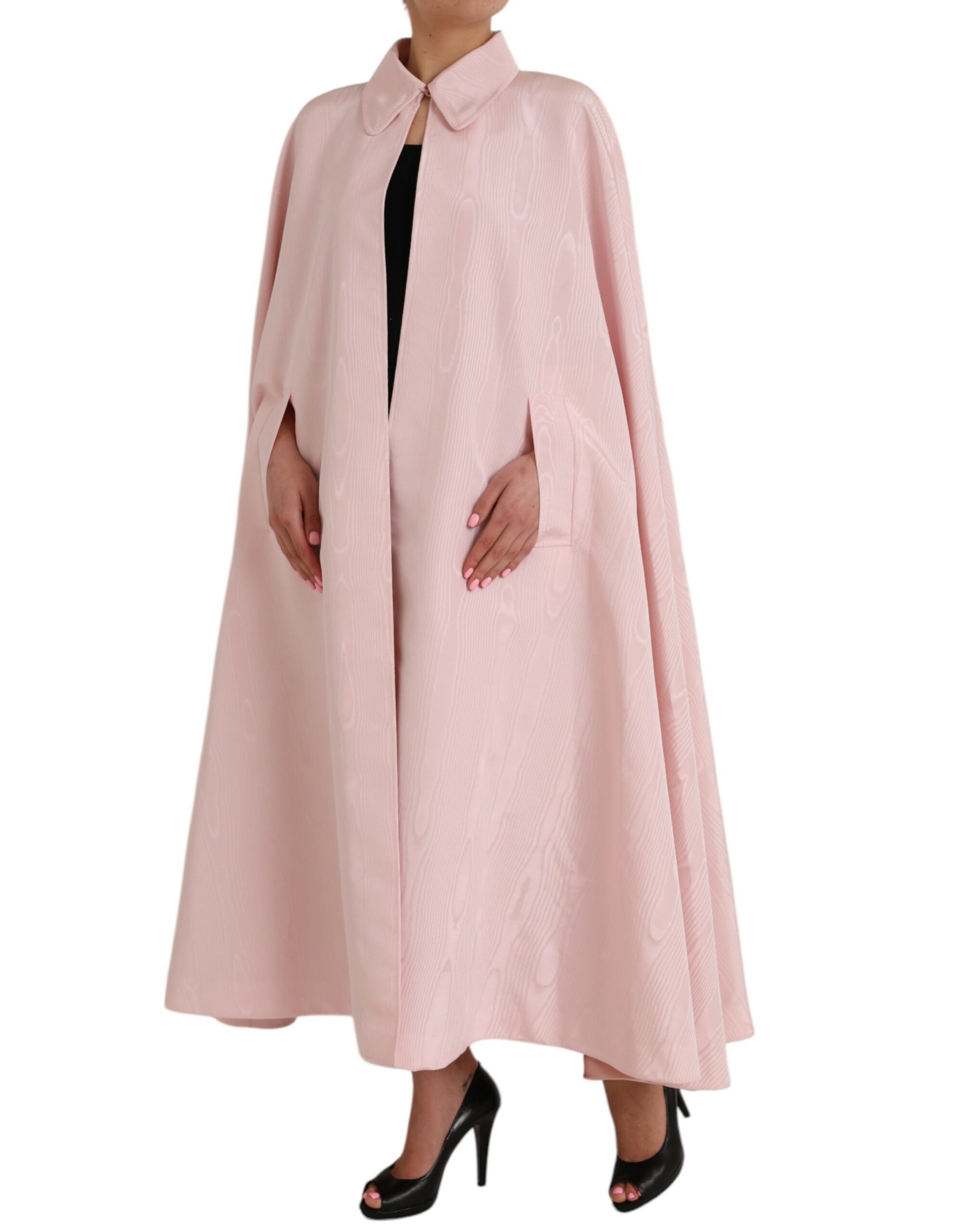Chaqueta larga tipo capa de seda rosa claro de Dolce &amp; Gabbana