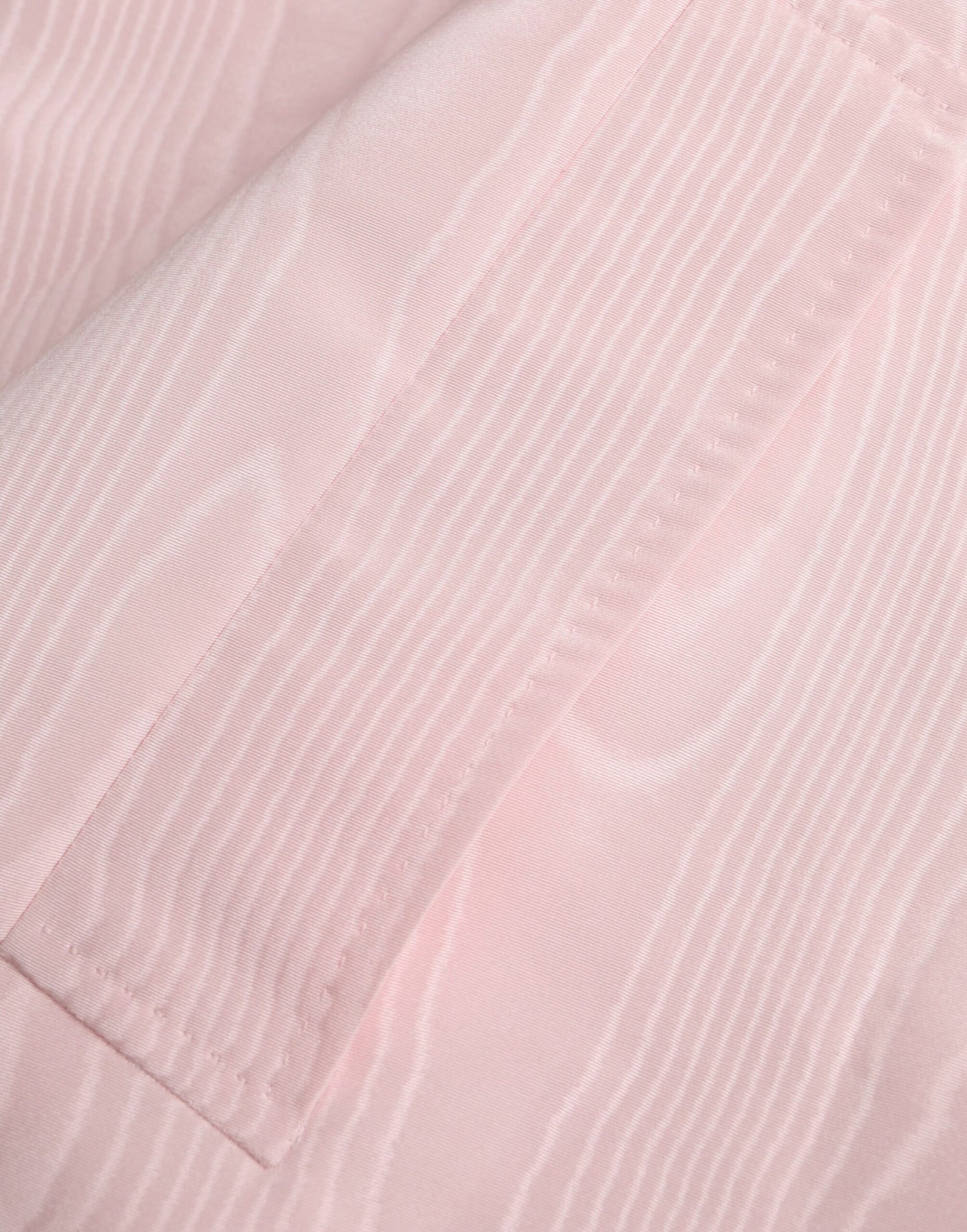 Chaqueta larga tipo capa de seda rosa claro de Dolce &amp; Gabbana