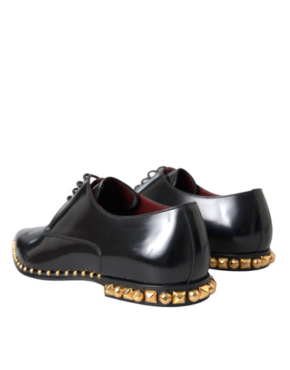 Zapatos de vestir Derby de cuero negro con tachuelas doradas de Dolce &amp; Gabbana