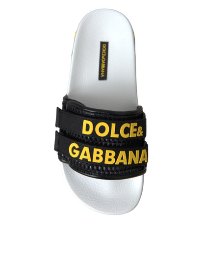 Sandalias planas y zapatos de playa con logo en blanco y negro de Dolce &amp; Gabbana