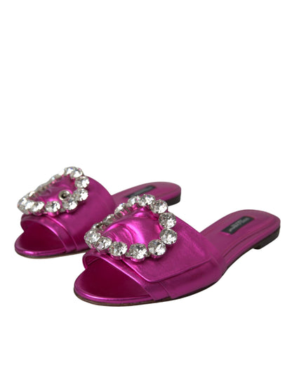 Sandalias planas de piel con cristales fucsia de Dolce &amp; Gabbana