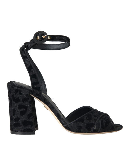 Sandalias y zapatos de tacón de ante con estampado de leopardo en color negro de Dolce & Gabbana