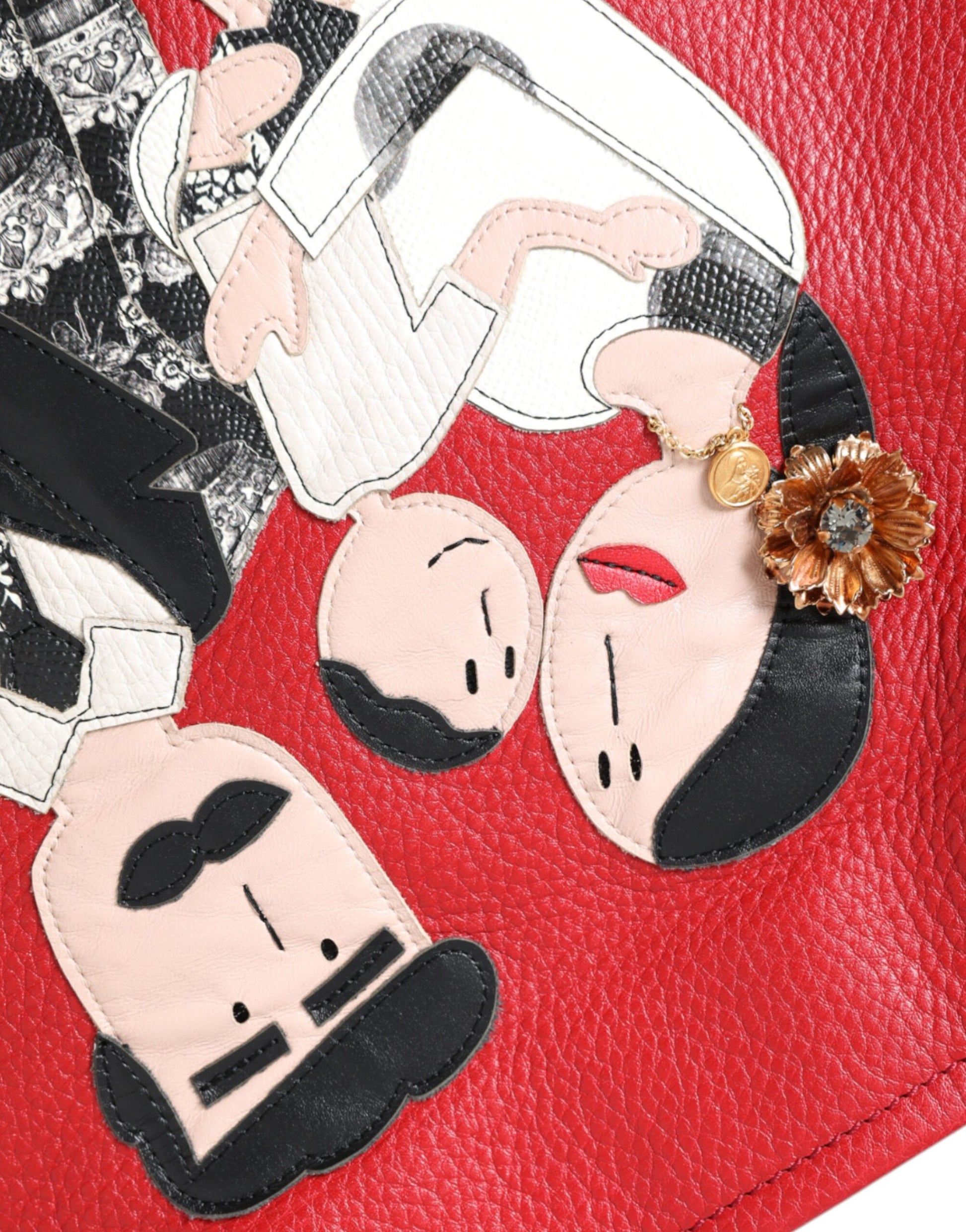 Bolso de mano de cuero rojo con parche #DGFamily de Dolce &amp; Gabbana