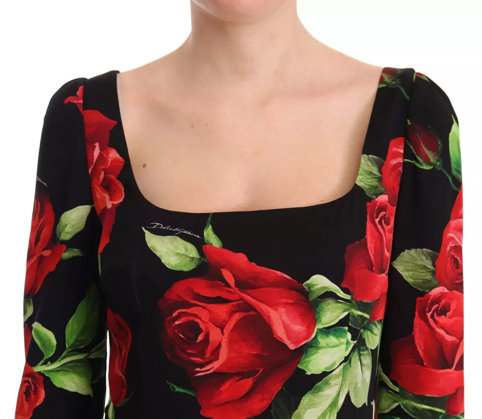 Vestido tubo de seda elástica con rosas rojas y negras de Dolce &amp; Gabbana