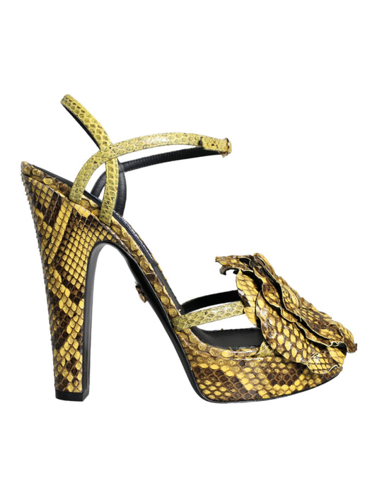 Sandalias y zapatos de tacón con tiras en el tobillo de piel exótica amarilla de Dolce & Gabbana