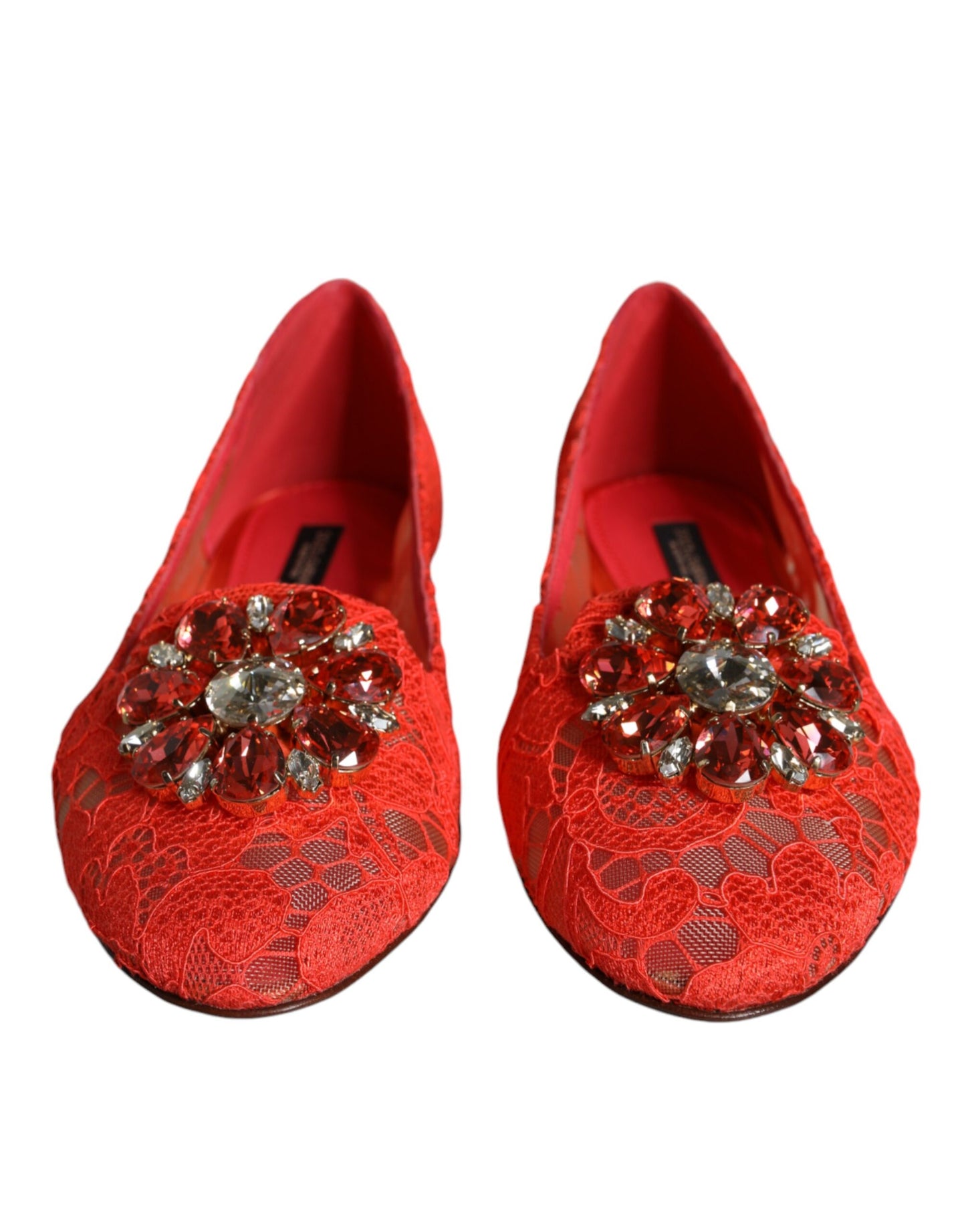 Bailarinas planas con encaje de coral y cristales de Dolce &amp; Gabbana, mocasines