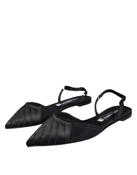 Sandalias planas con tiras cruzadas en la parte posterior de satén negro de Dolce & Gabbana